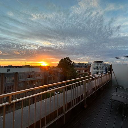 Spacious 2 Bedroom Penthouse Retreat Λονδίνο Εξωτερικό φωτογραφία