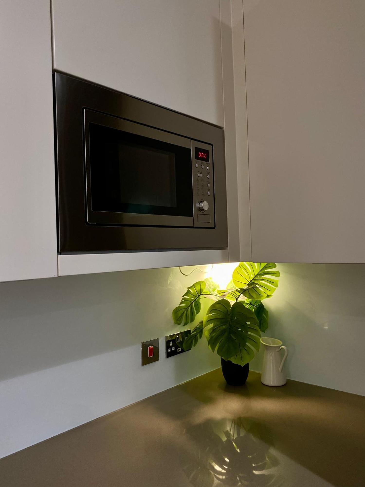 Spacious 2 Bedroom Penthouse Retreat Λονδίνο Εξωτερικό φωτογραφία