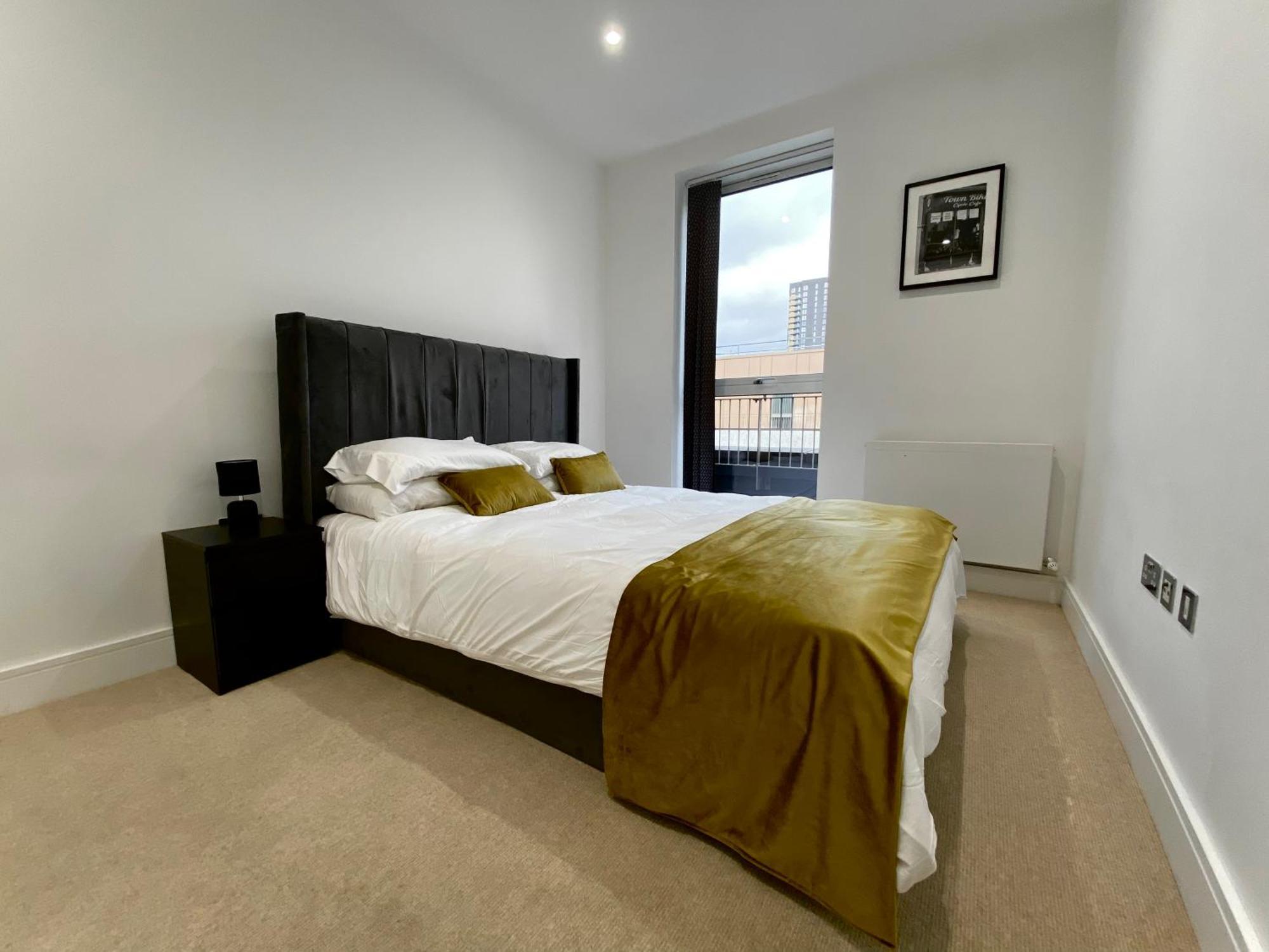 Spacious 2 Bedroom Penthouse Retreat Λονδίνο Εξωτερικό φωτογραφία