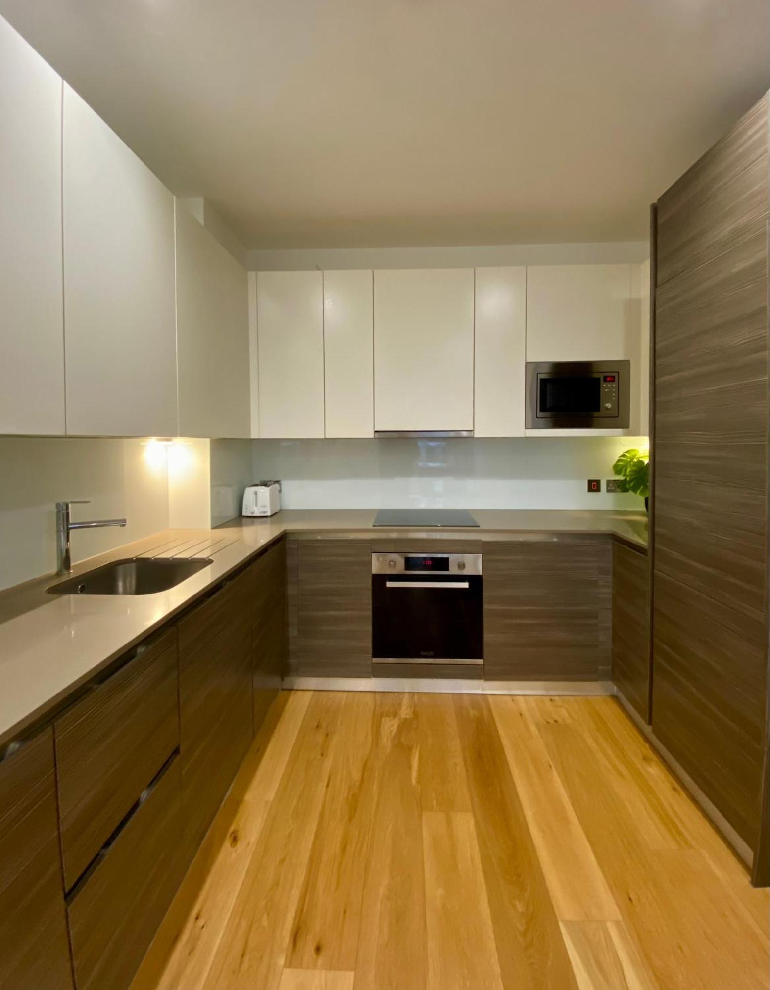 Spacious 2 Bedroom Penthouse Retreat Λονδίνο Εξωτερικό φωτογραφία